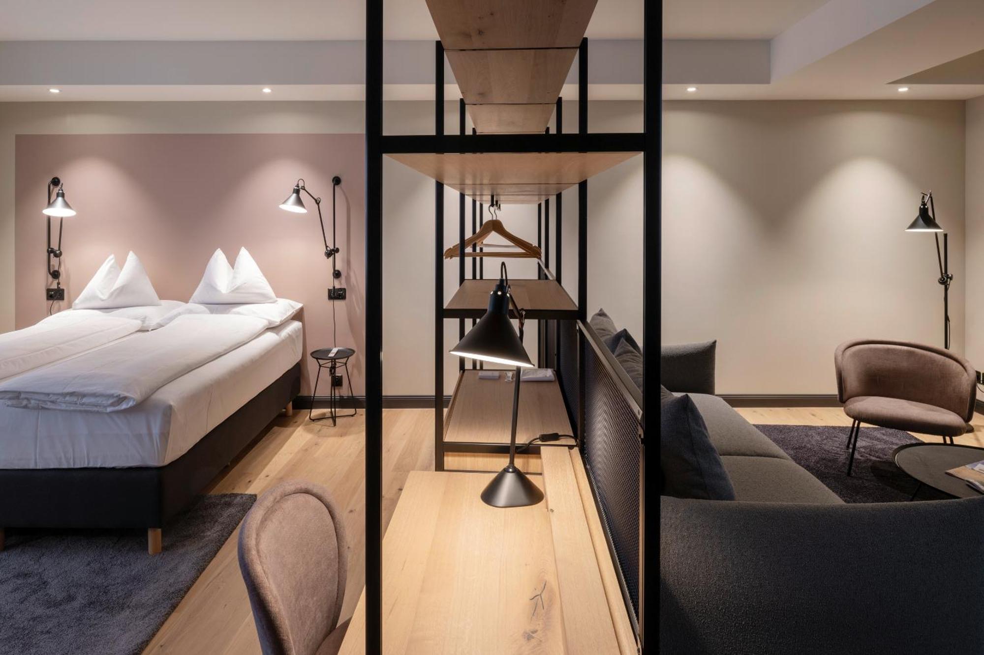 Limmathof Baden - Historisches Haus & Spa Room photo