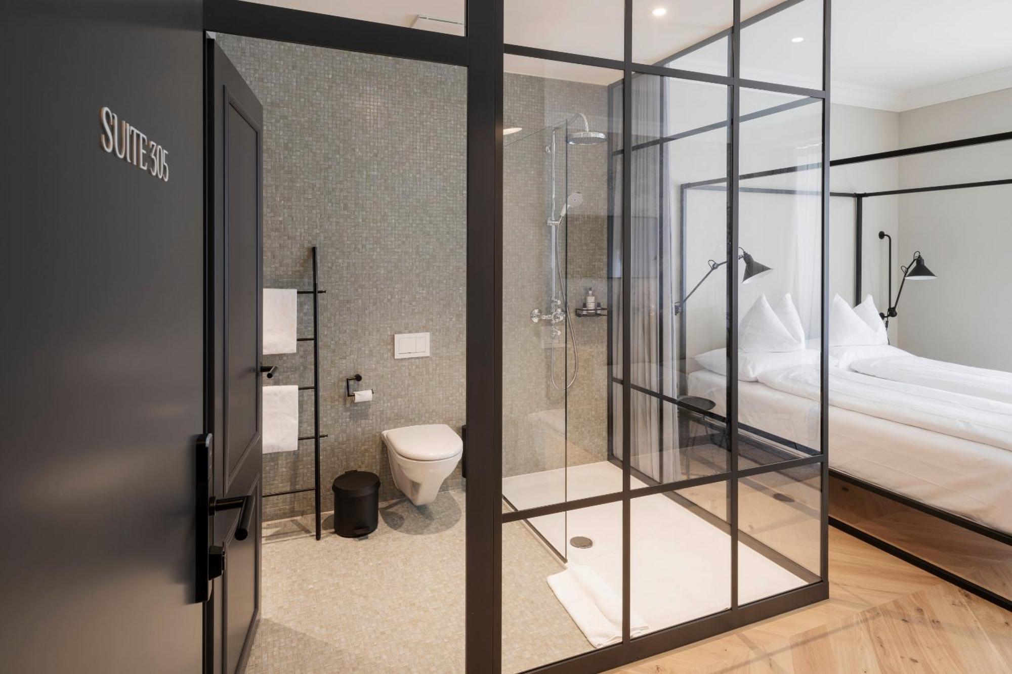 Limmathof Baden - Historisches Haus & Spa Room photo