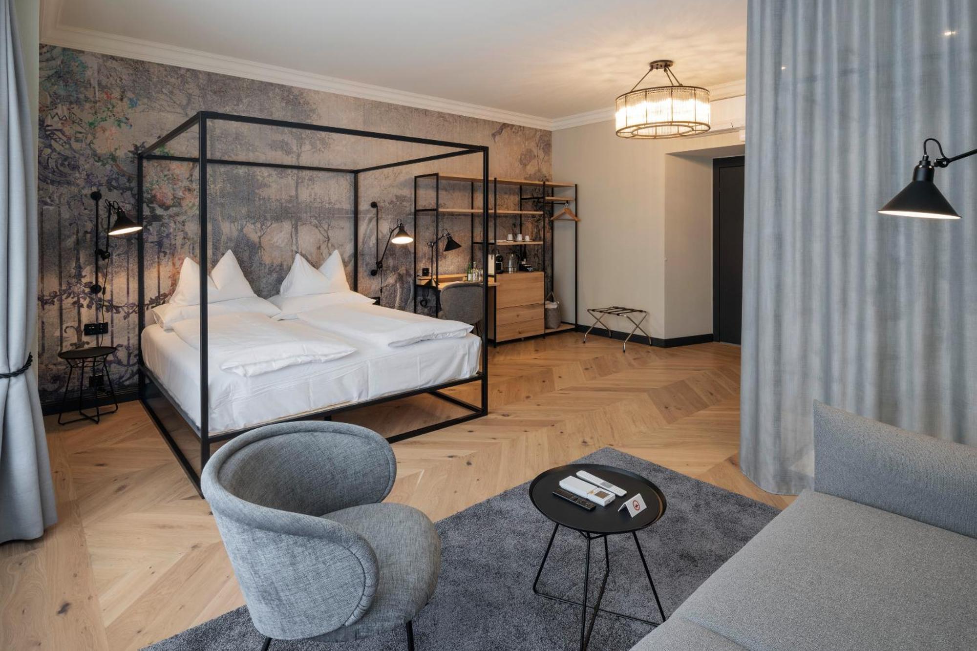 Limmathof Baden - Historisches Haus & Spa Room photo