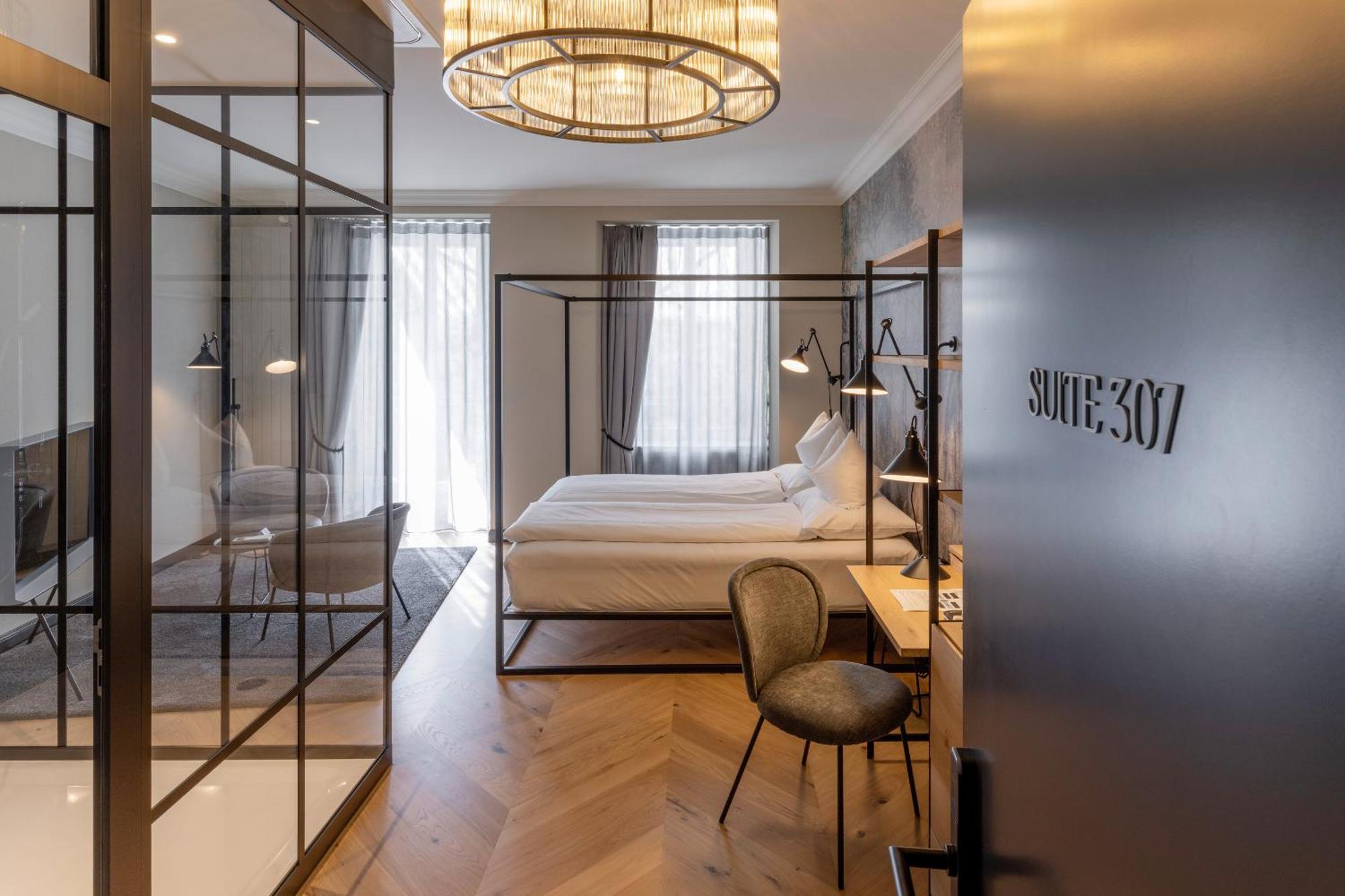 Limmathof Baden - Historisches Haus & Spa Room photo